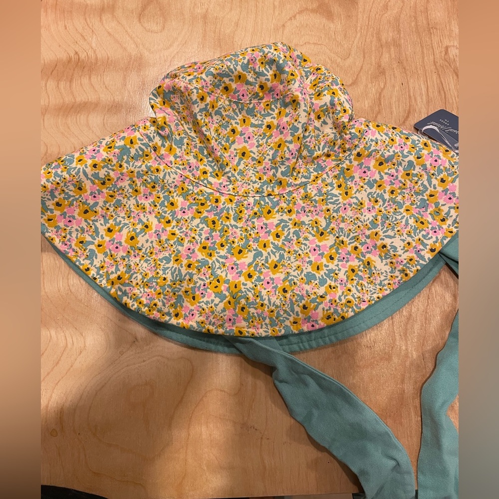Floral bucket hat